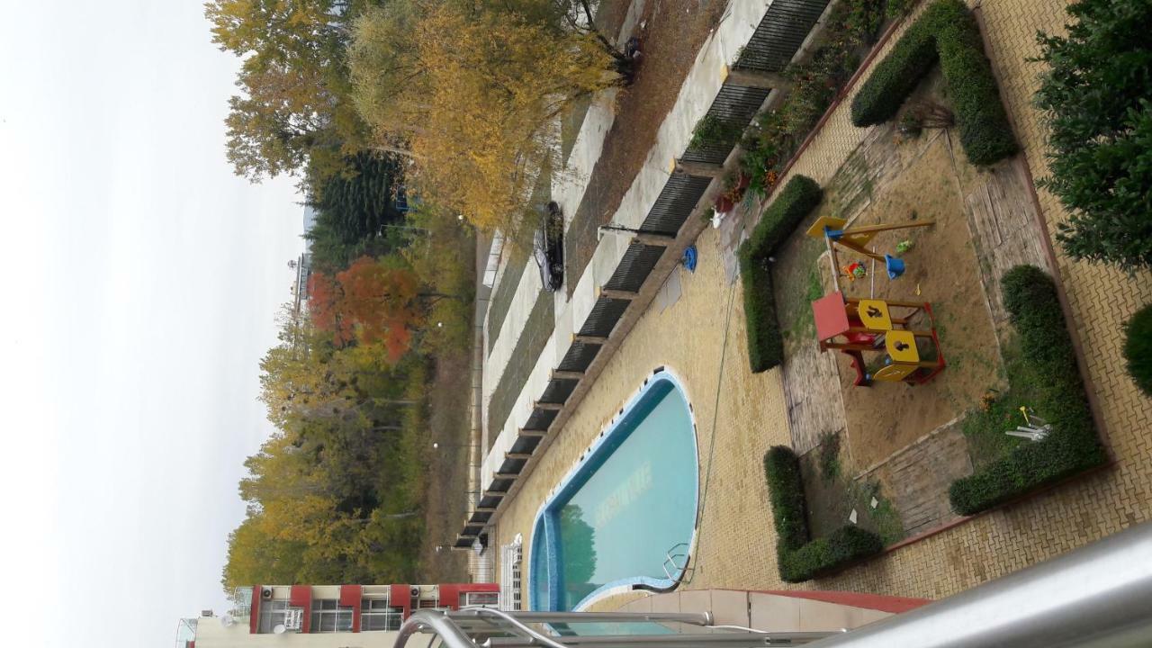 Global Ville Apartcomplex Slantschew brjag Exterior foto